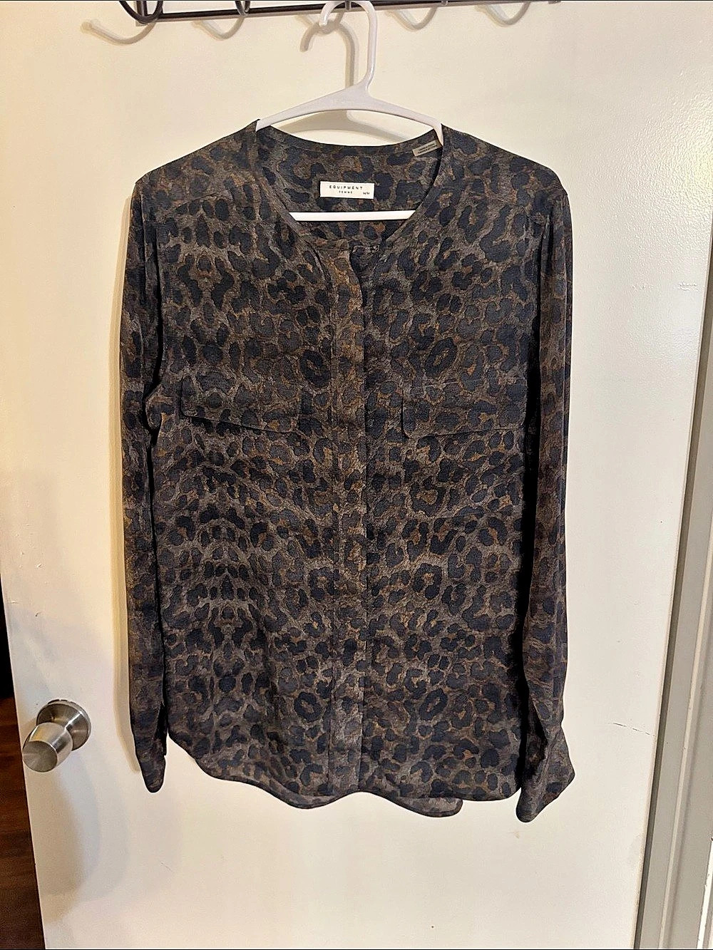 Equipment Leopard Print Blouse in Brown & Gray Size Medium Like New